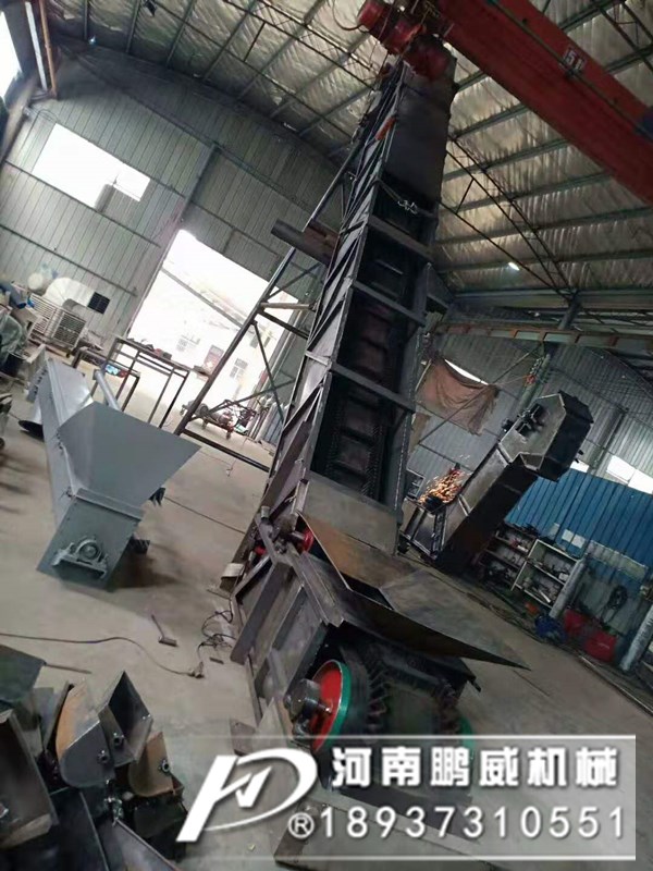 大傾角擋邊皮帶輸送機