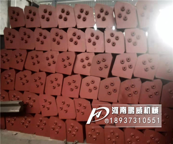 板鏈?zhǔn)蕉肥教嵘龣C(jī)料斗價(jià)格明細(xì)表