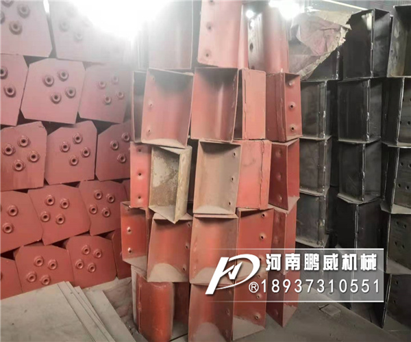 板鏈?zhǔn)蕉肥教嵘龣C(jī)料斗價(jià)格明細(xì)表