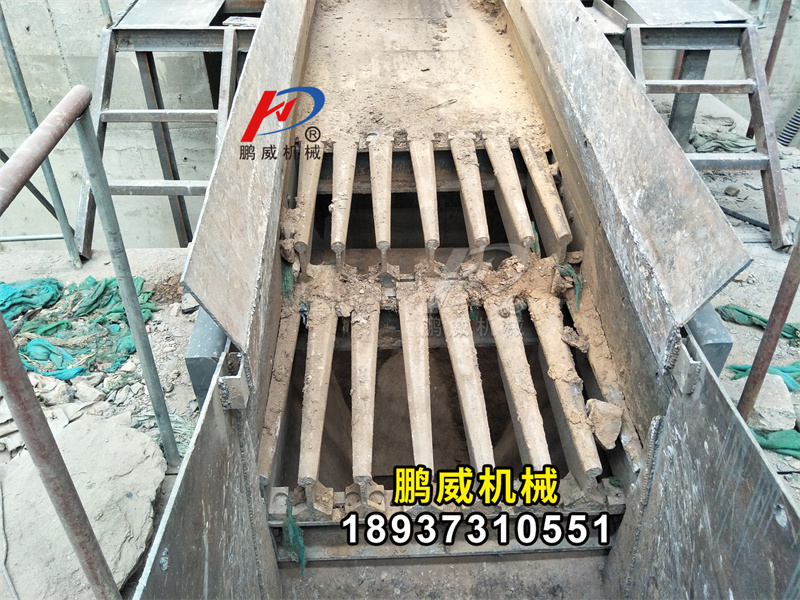 慣性振動(dòng)給料機(jī)不下料原因